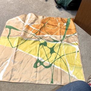 Abstract Ascot/scarf